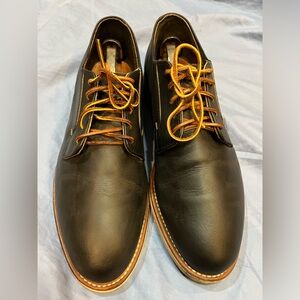 RED WING 3119 HERITAGE WORK POSTMAN OXFORD
Charcoal Rough & Tough. Mens 11D